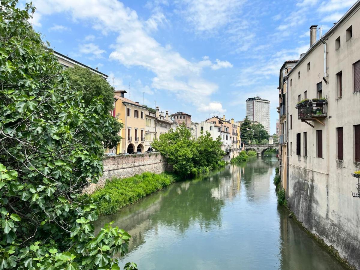 Appartamento Ai Portici Di Via Savonarola Padua Exterior foto